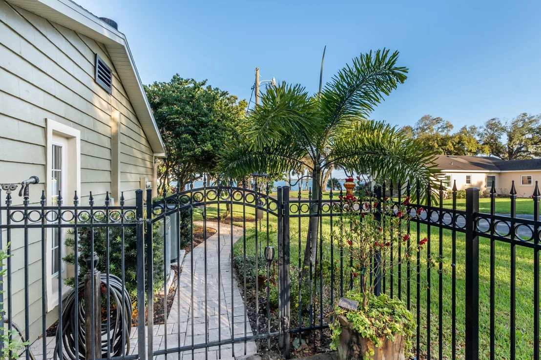 Photo of 1711 Rockledge Drive