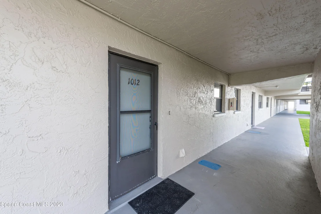 Photo of Unit 1012 at 315 Tangle Run Boulevard