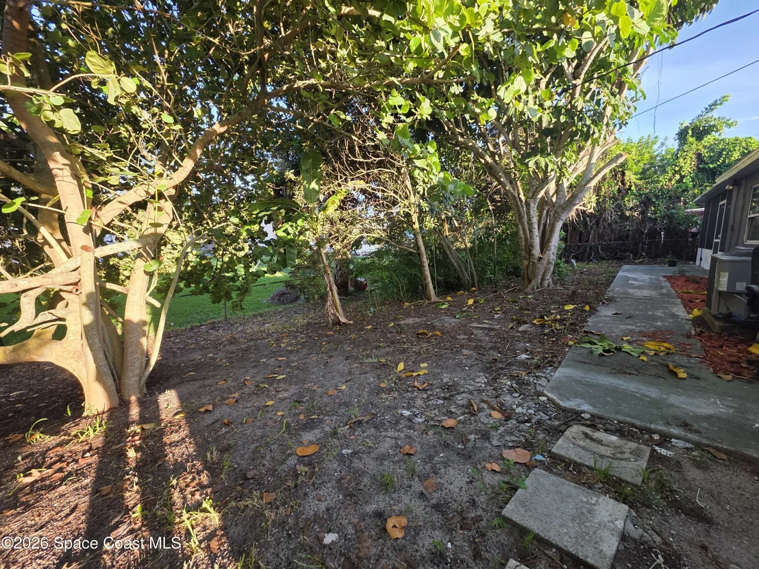 Photo of 1631 Albert Drive