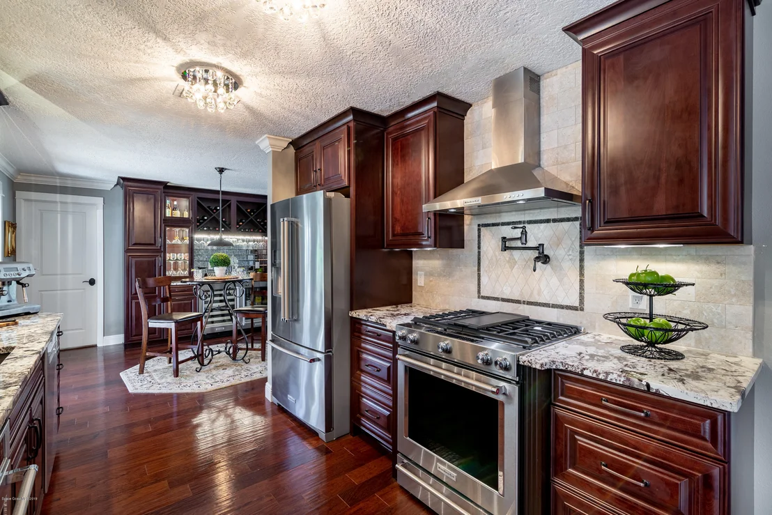 Photo of 413 Riverview Lane