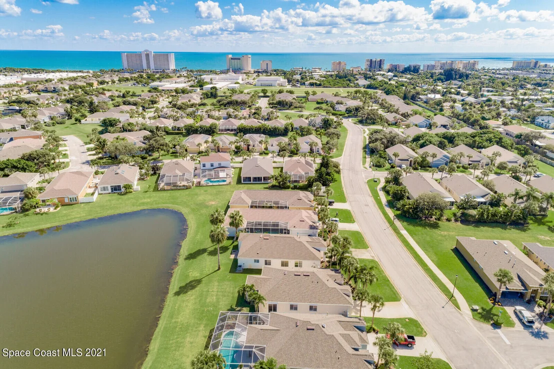 Photo of 332 Seafarer Circle