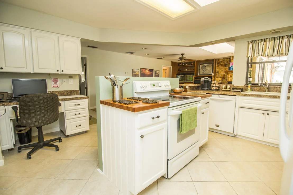 Photo of 10 Coconut Road
