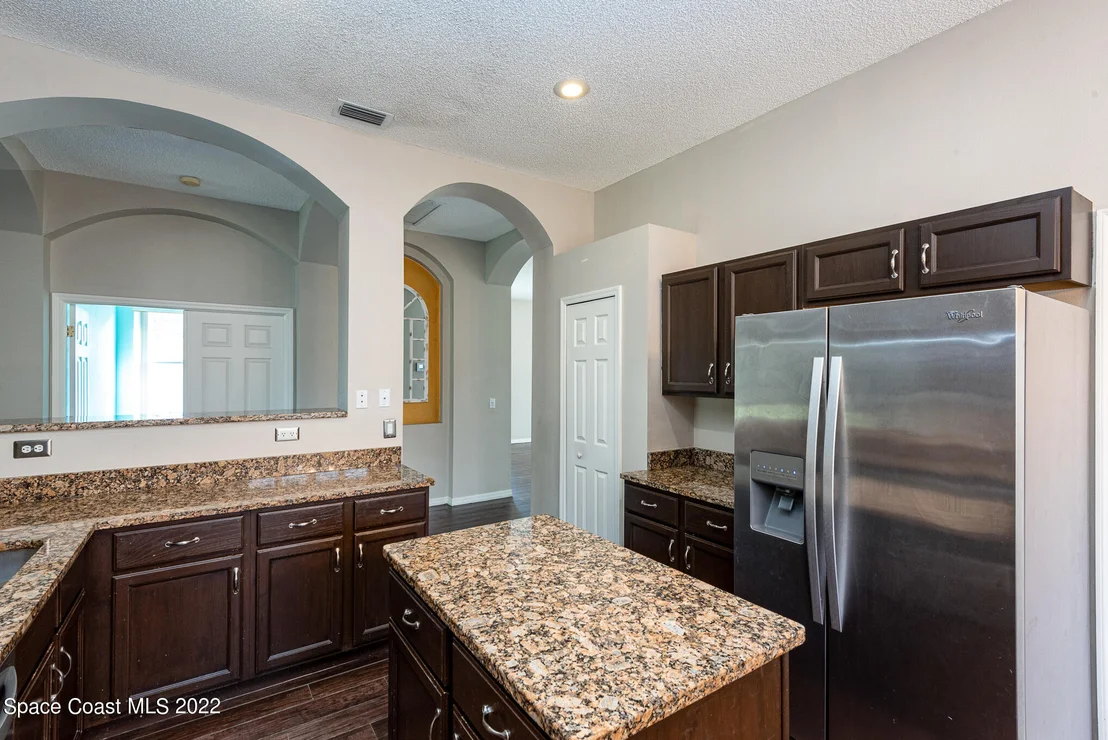 Photo of 1600 Tailfeather Court