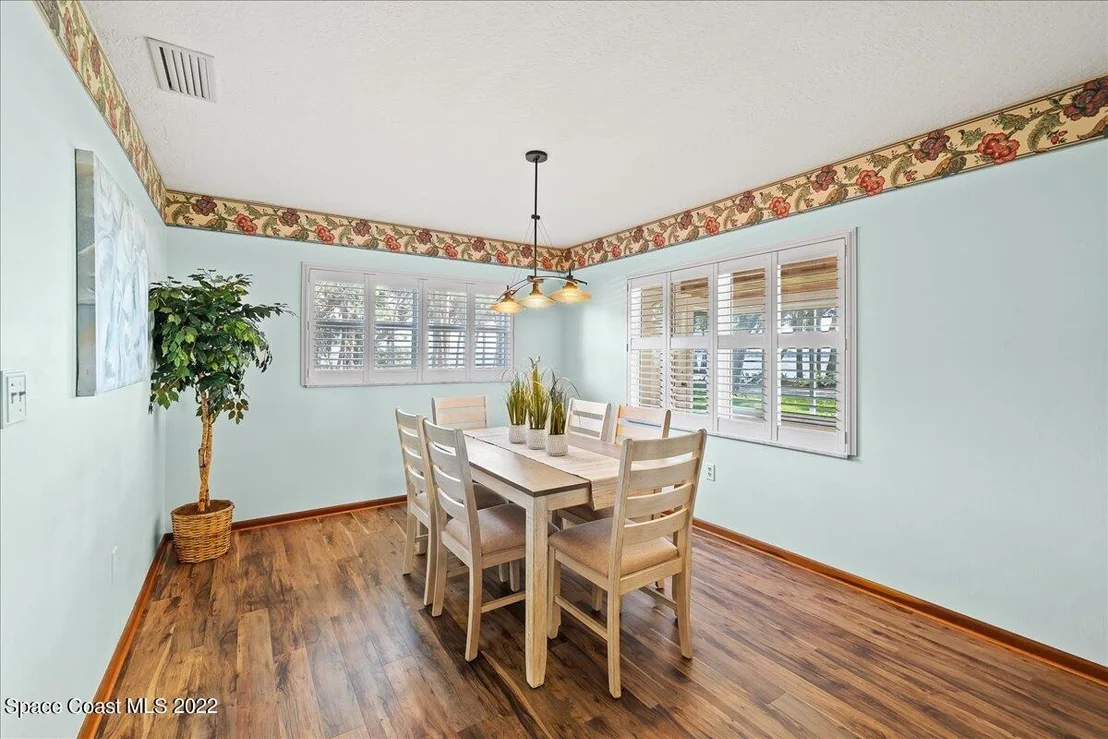 Photo of 1811 Rockledge Drive