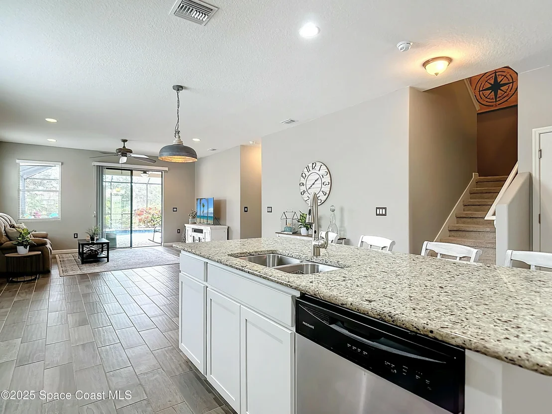 Photo of 1455 Fuji Drive