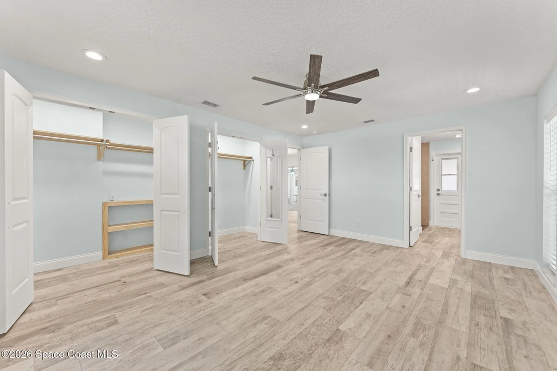Photo of 398 Grant Avenue