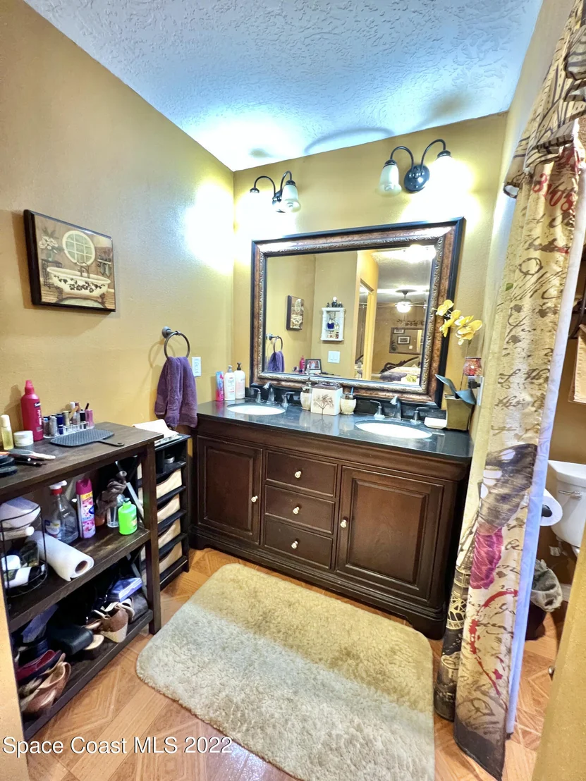 Photo of 16 Sloop Drive