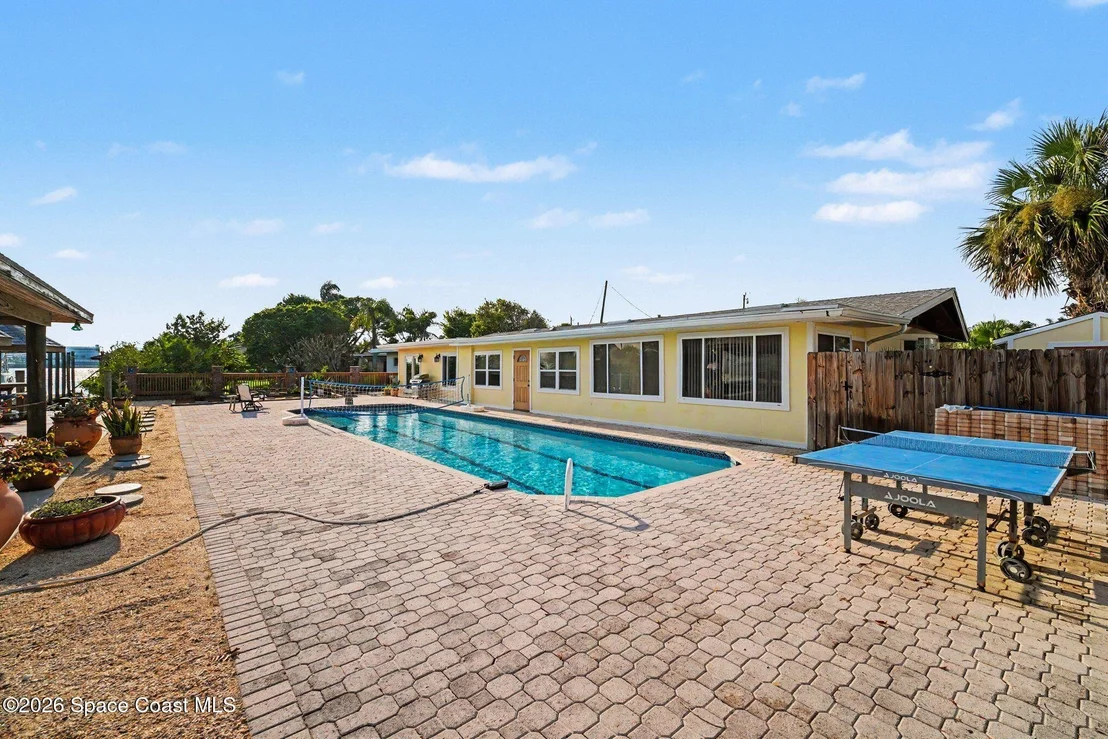 Photo of 459 Angelo Lane