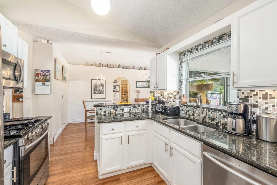 Photo of 3351 Lake View Circle