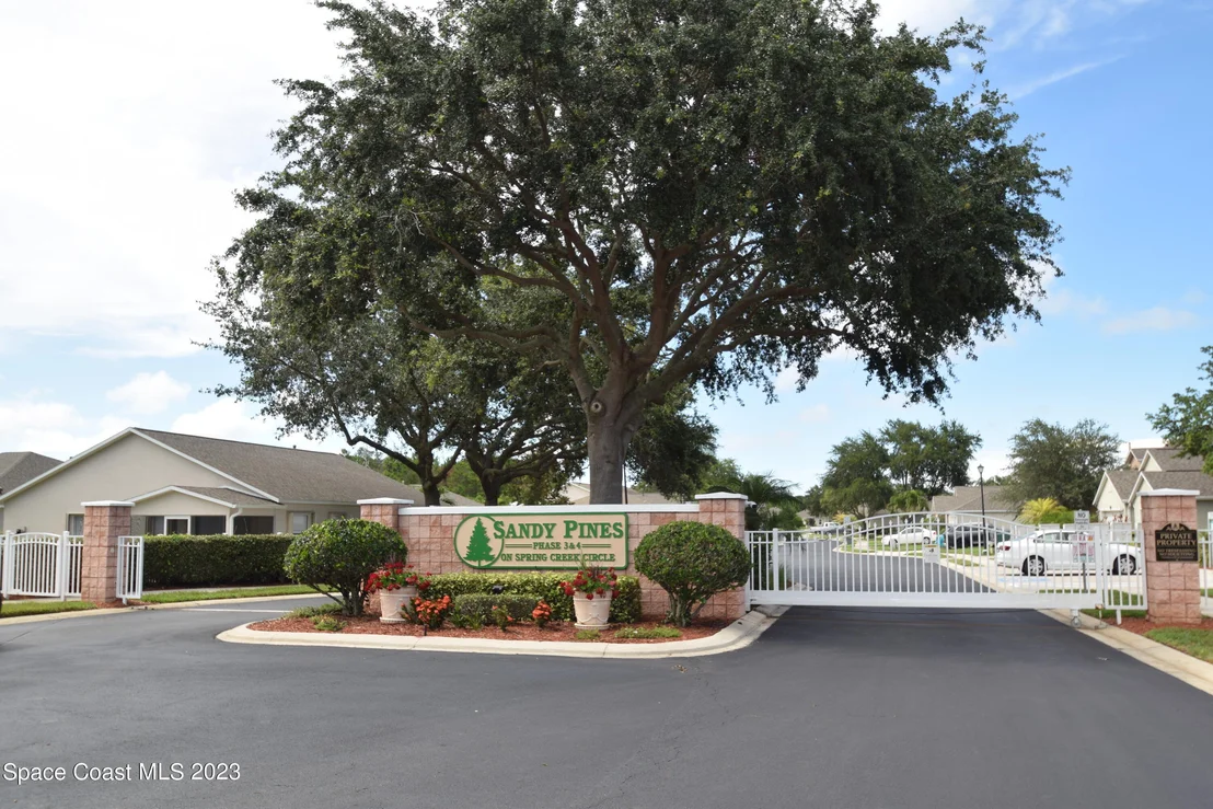 Photo of 2190 Spring Creek Circle NE