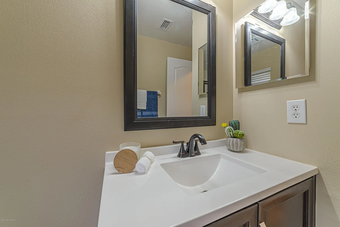 Photo of 1035 Park Ridge Place