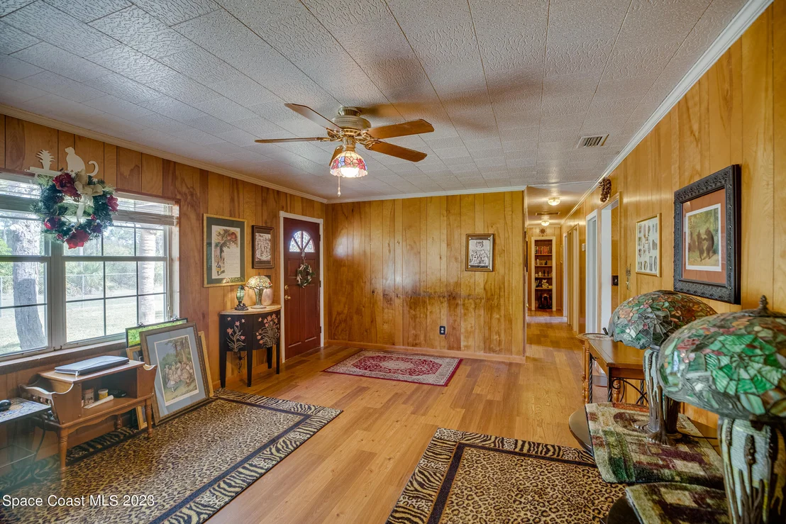 Photo of 385 Hall Road