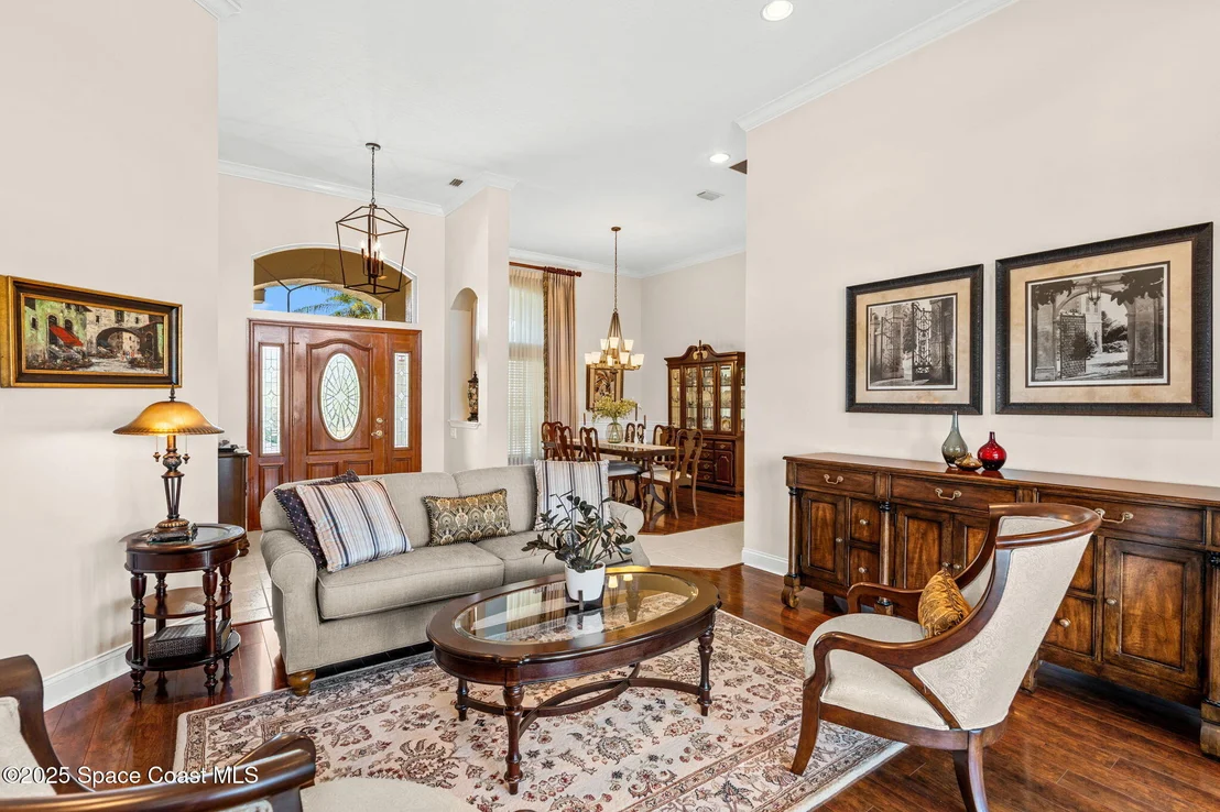 Photo of 921 Wildwood Drive