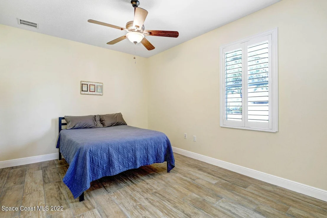 Photo of 335 Pine Boulevard