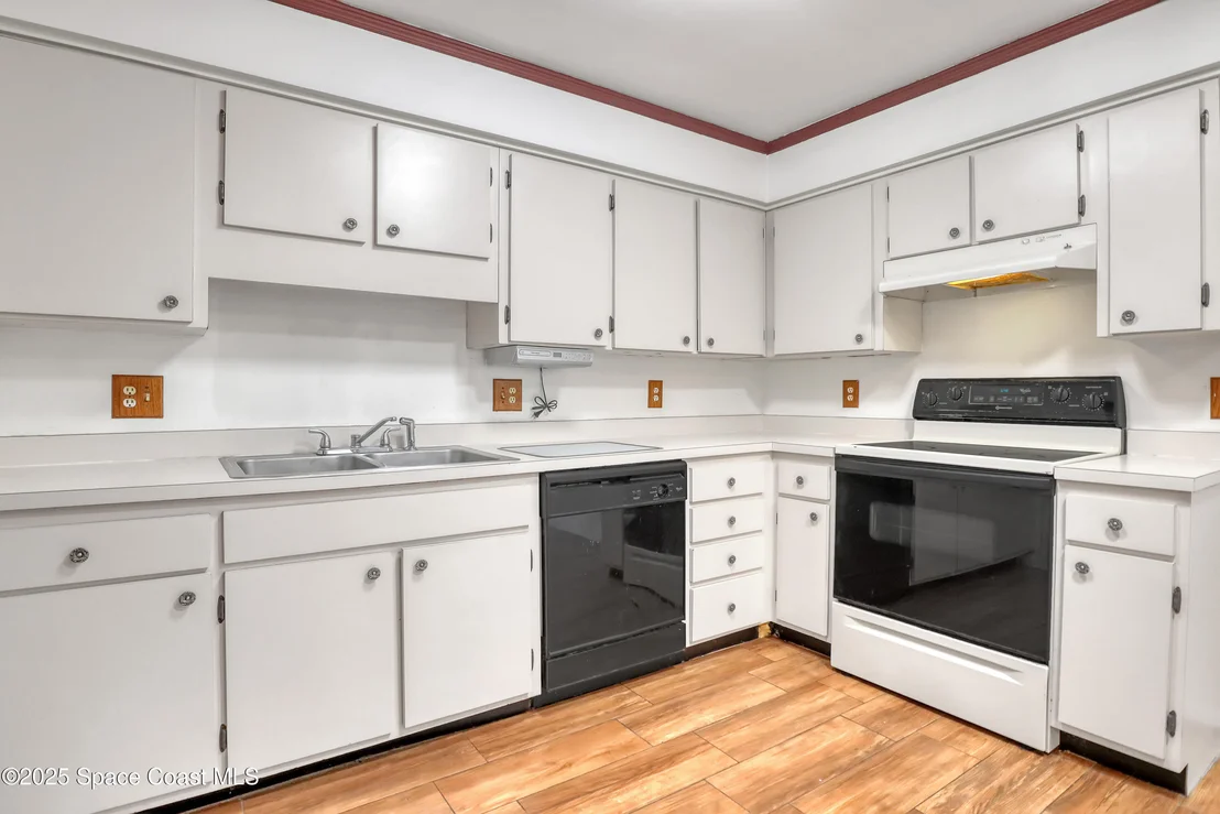 Photo of 210 Applewood Circle