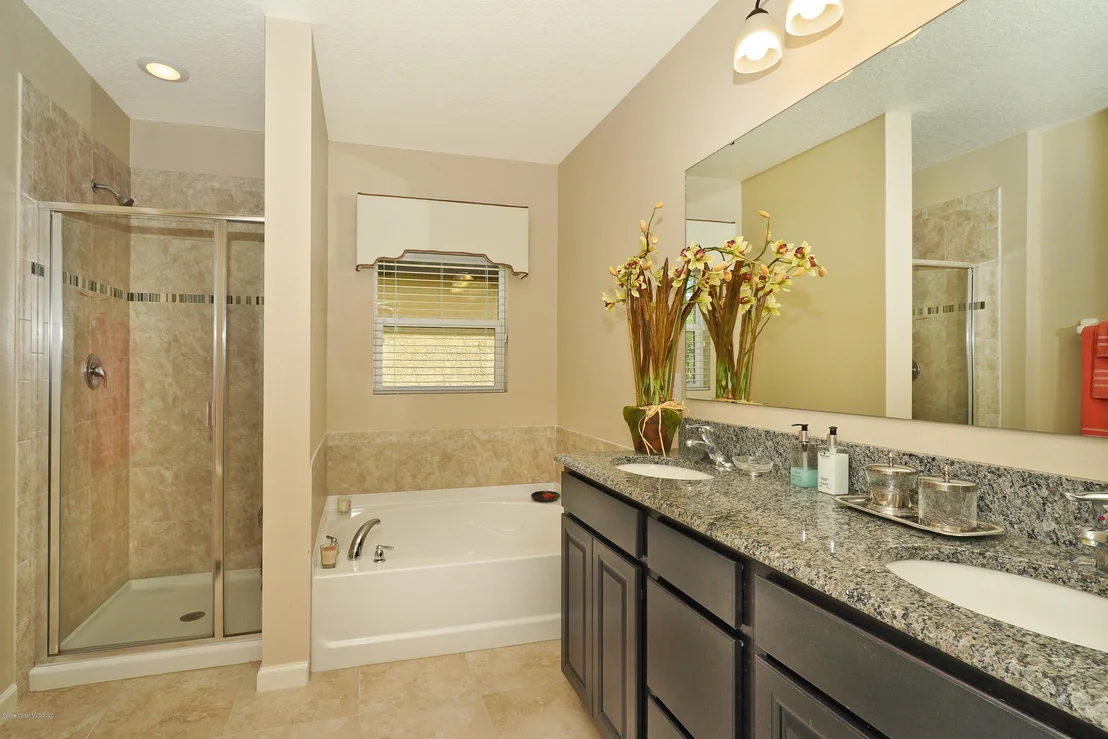 Photo of 505 Trymore Drive SE