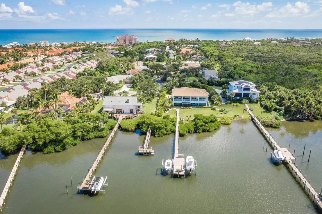 Photo of 142 Hidden Cove Drive