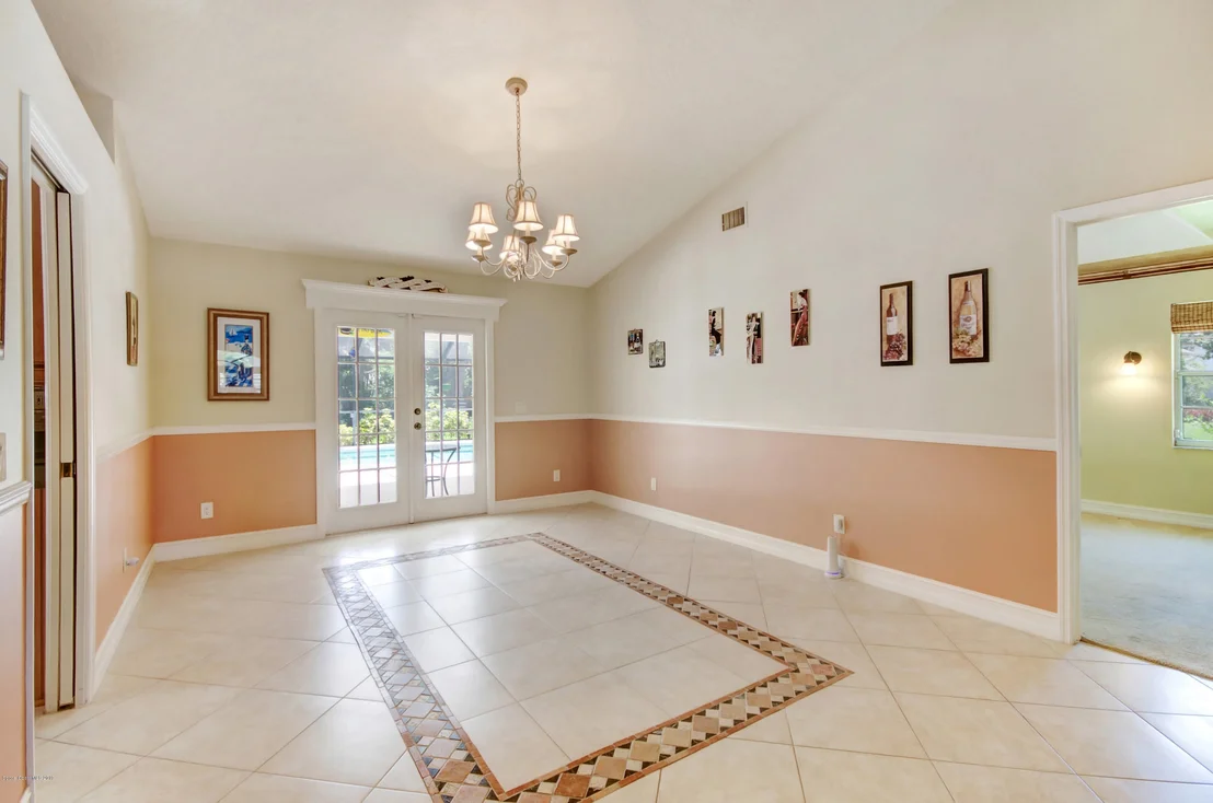 Photo of 200 River Road Circle