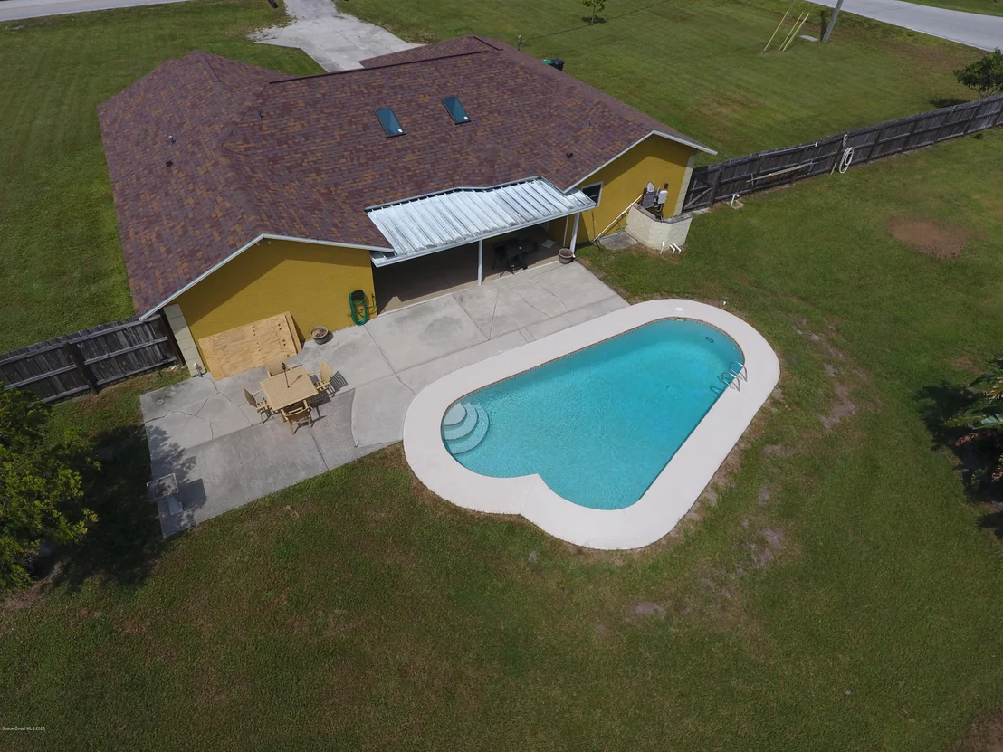 Photo of 4105 Alan Shepard Avenue