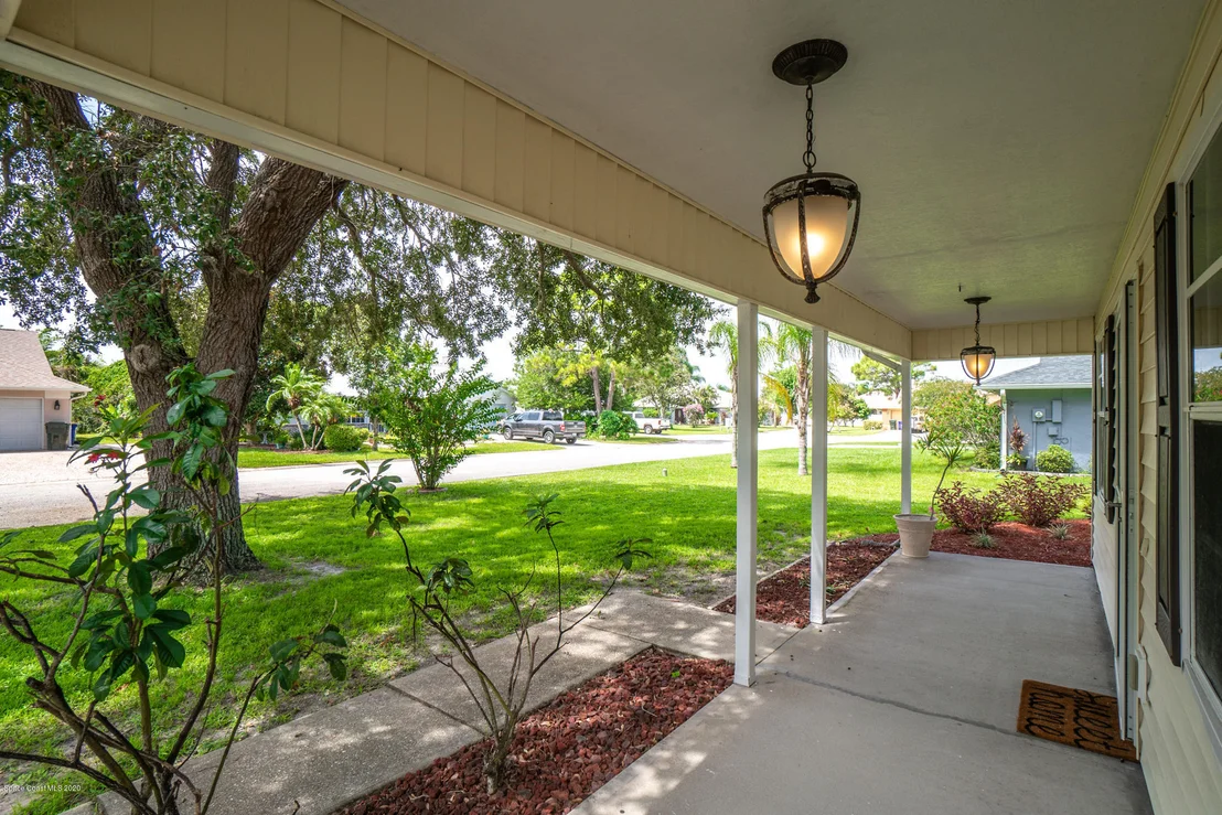 Photo of 1074 Red Bud Circle