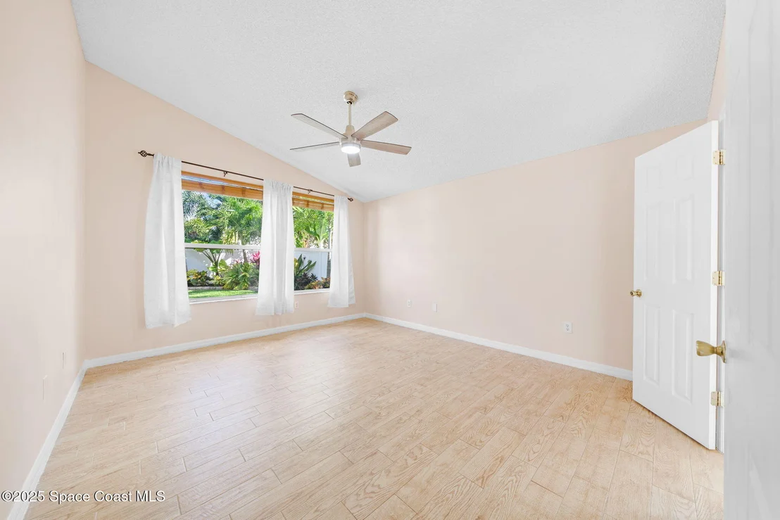Photo of 574 Sedgewood Circle