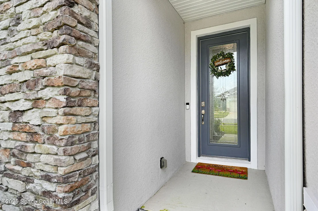 Photo of 2452 Carrick Street