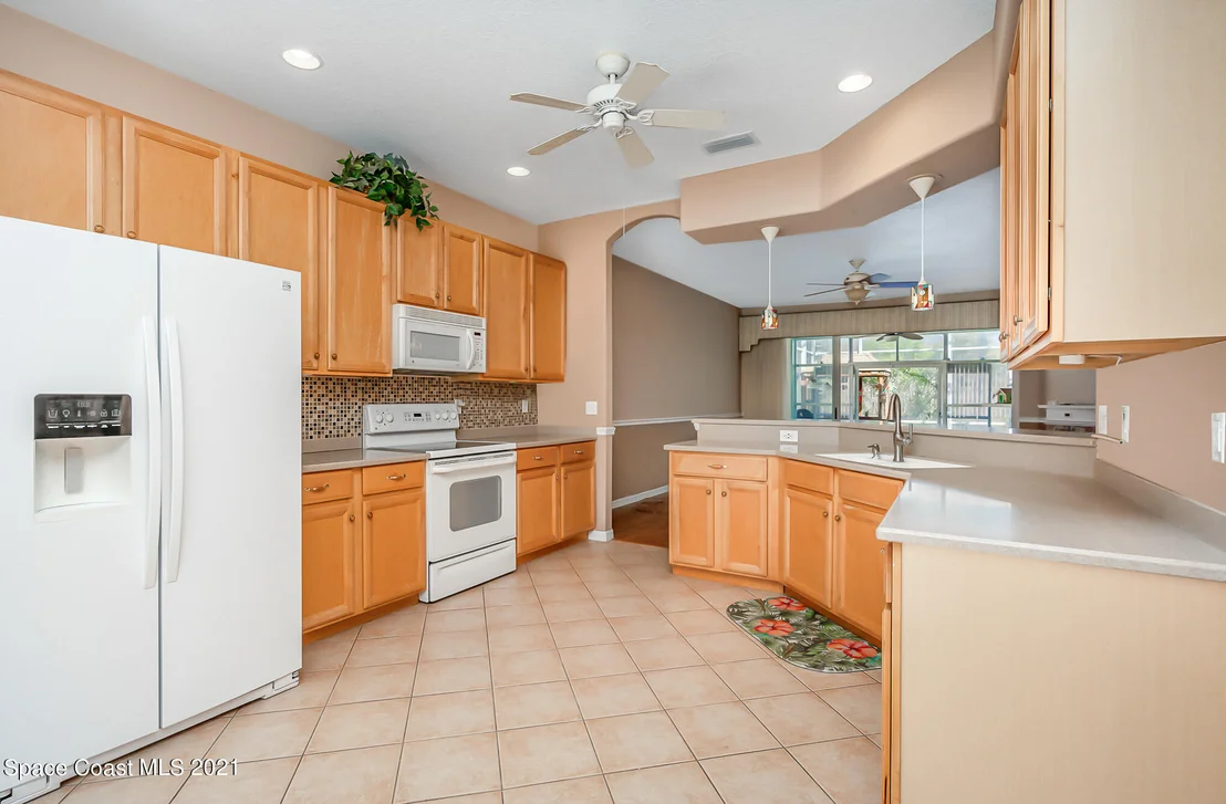Photo of 4691 Portage Trail