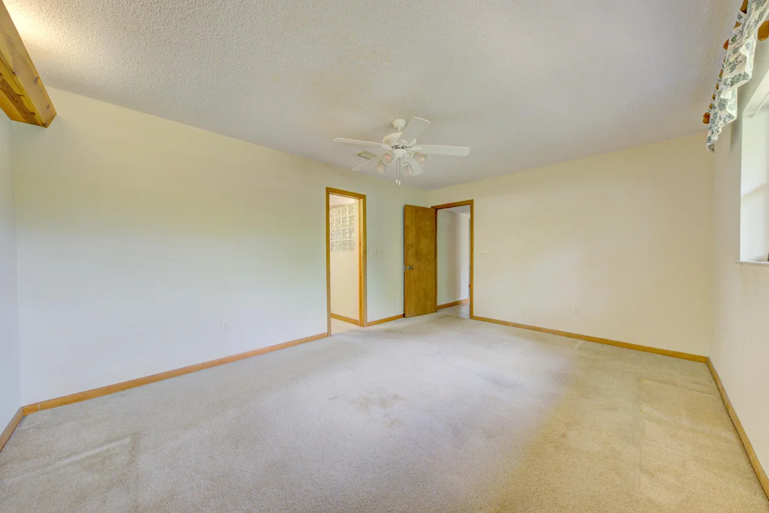 Photo of 4885 Rayburn Road