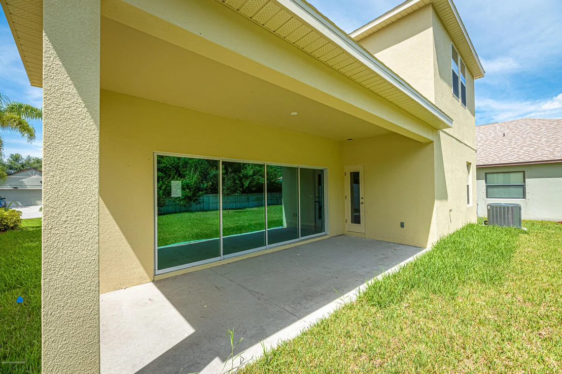 Photo of 544 Dryden Circle