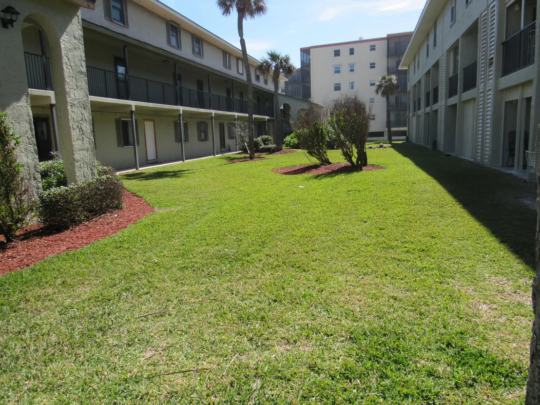 Photo of Unit D208 at 199 Highway A1a