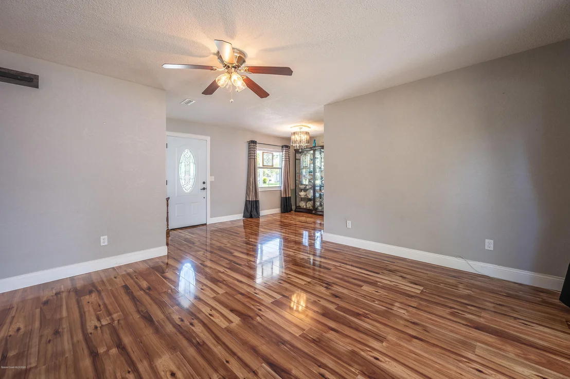 Photo of 1009 Regalia Drive