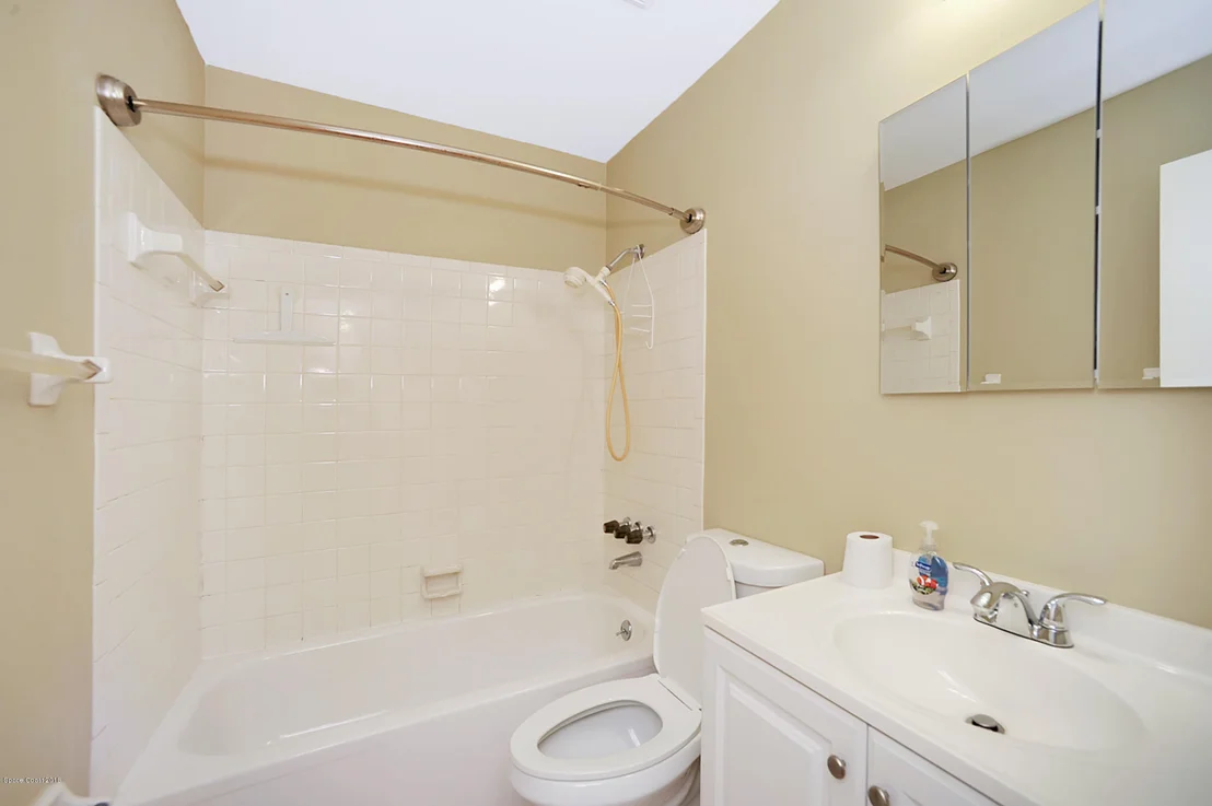 Photo of 2795 Locksley Road
