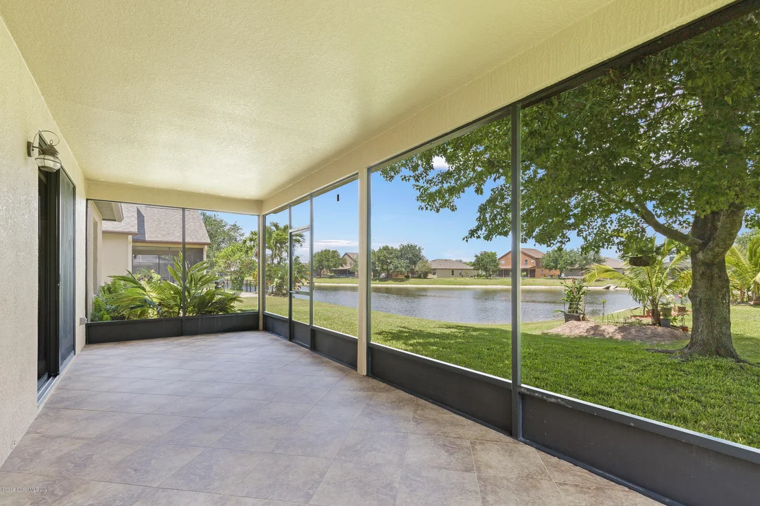 Photo of 1237 Bolle Circle