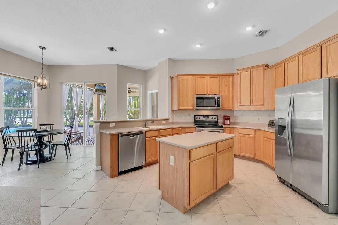 Photo of 562 Carmel Drive