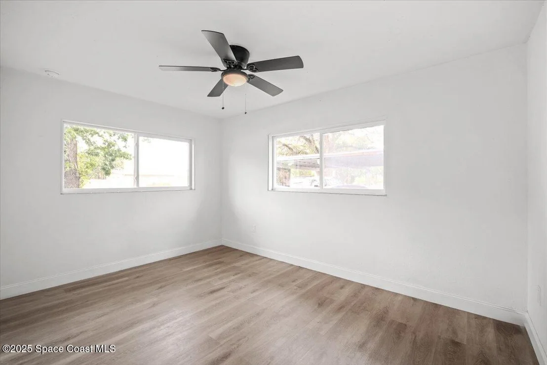 Photo of 411 Thomas Avenue
