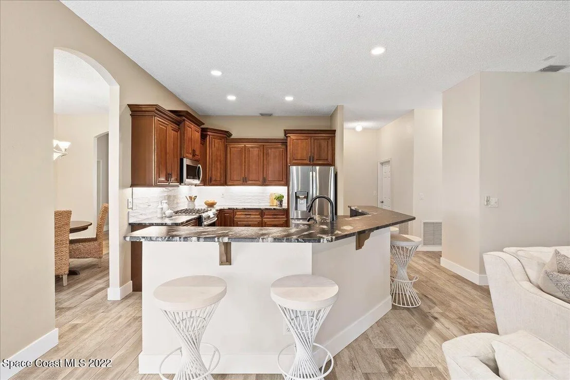 Photo of 5142 Cocoplum Avenue