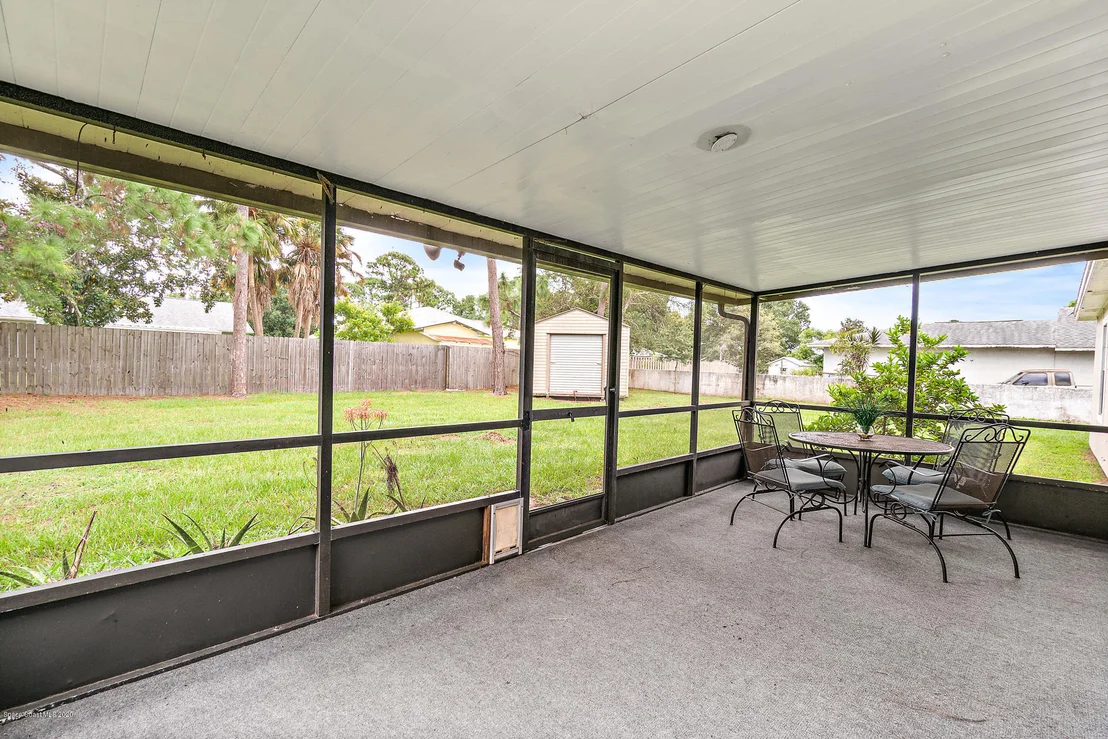 Photo of 6437 Fairchild Avenue