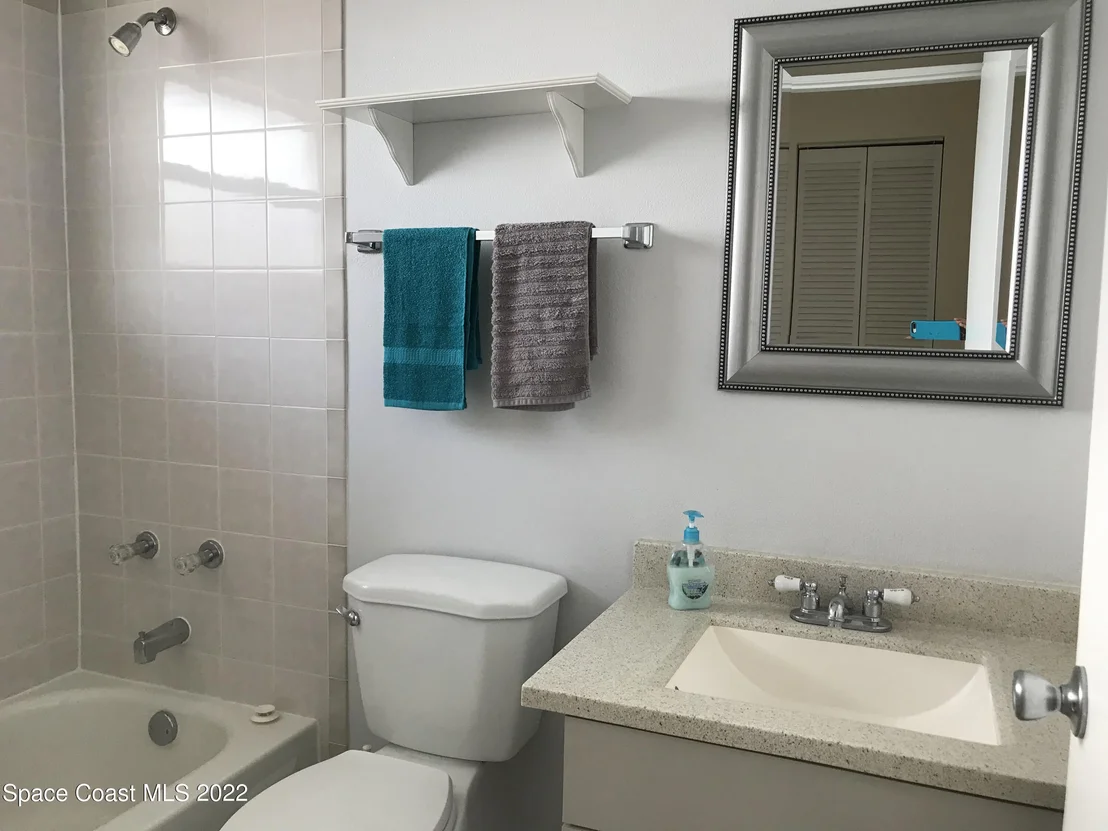 Photo of 5477 Holden Road