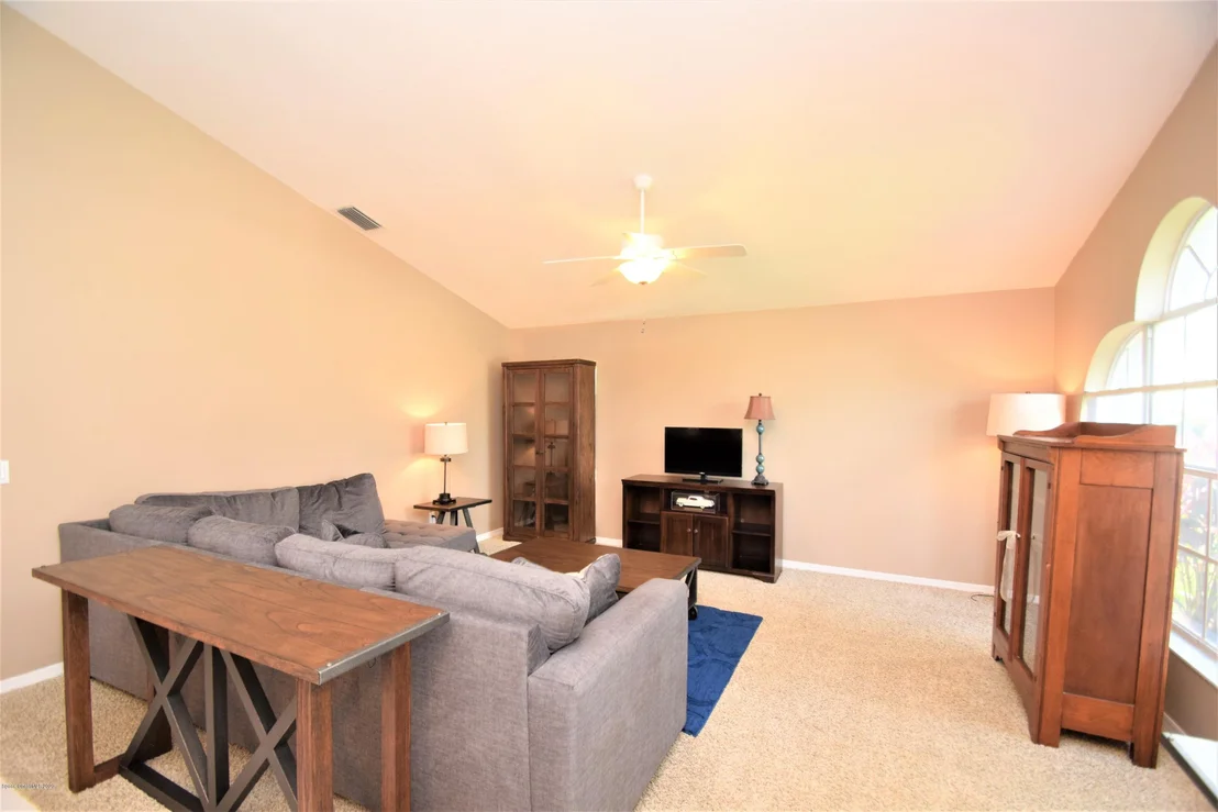 Photo of 2181 Weatherly Avenue