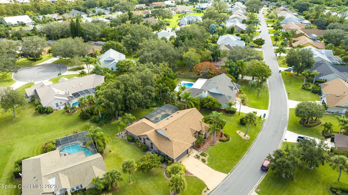 Photo of 889 Spanish Wells Drive