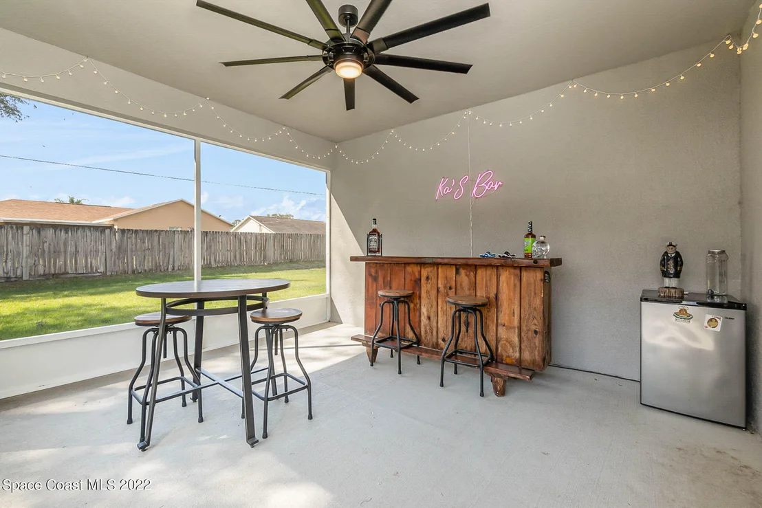 Photo of 660 Seven Gables Circle SE