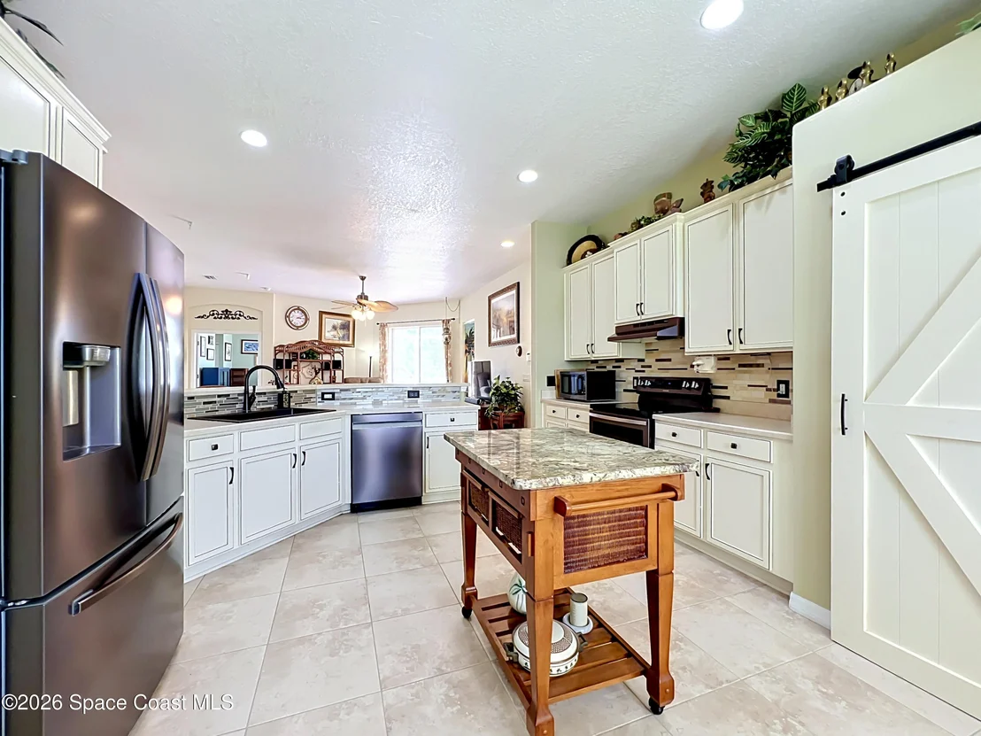 Photo of 1670 Whitman Drive
