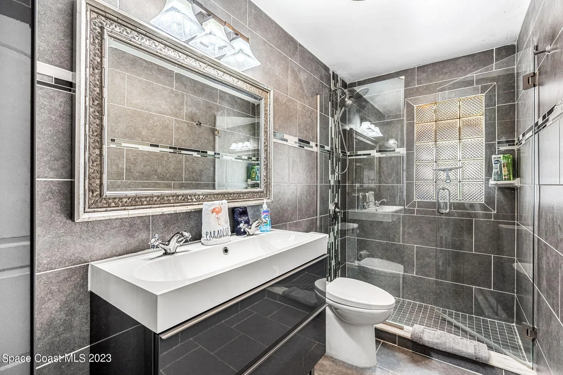 Photo of 102 Deleon Road