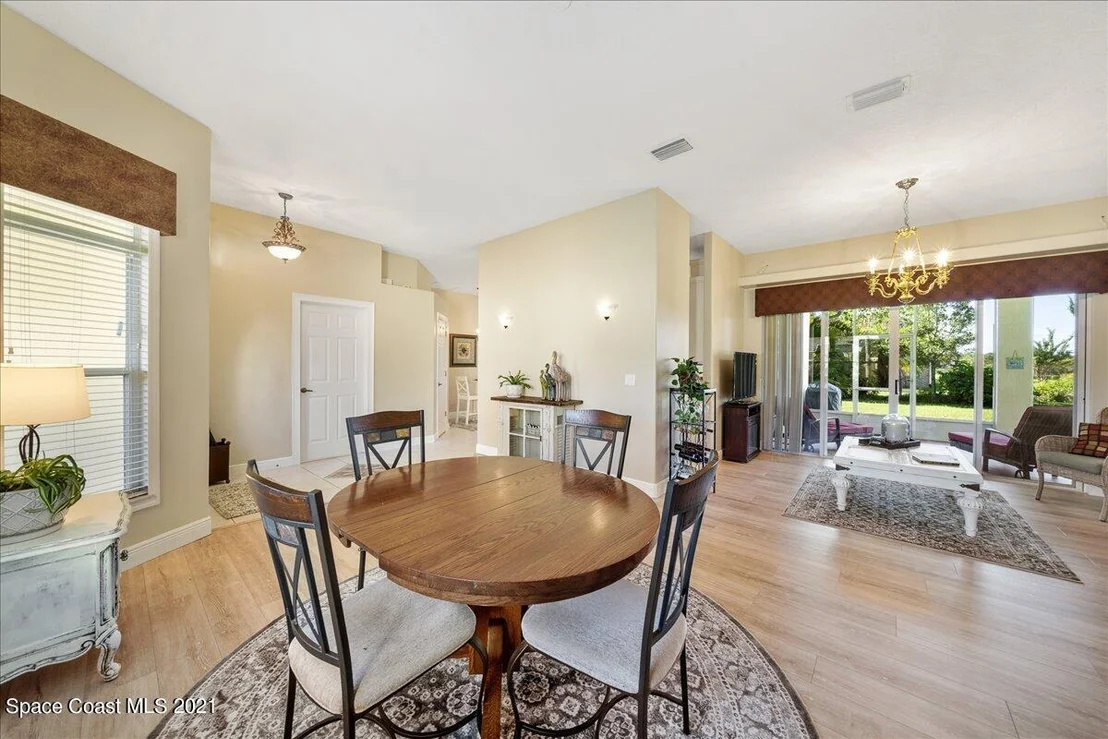 Photo of 1150 Spring Oak Drive