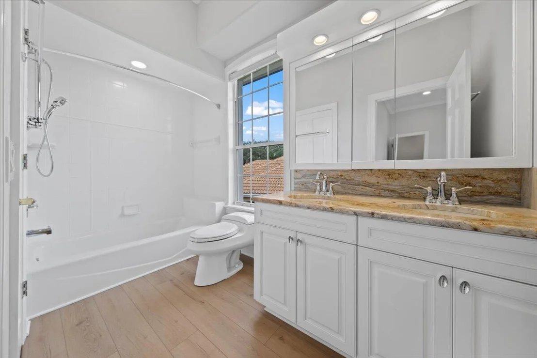 Photo of 405 Newport Drive