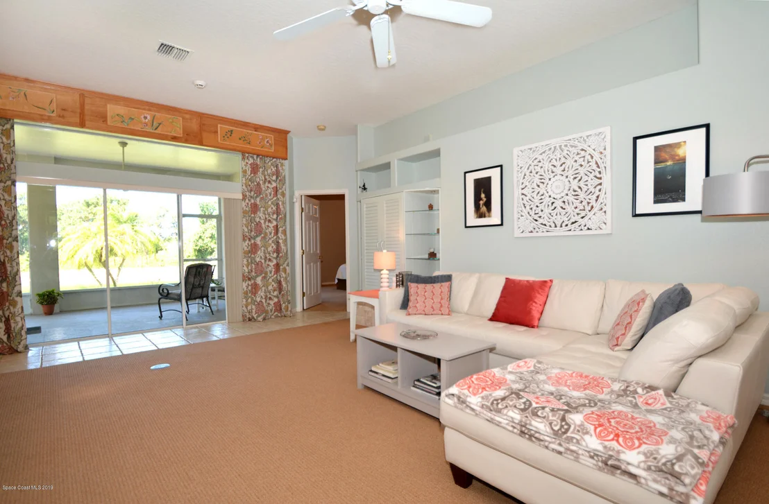 Photo of 865 Suntree Woods Drive