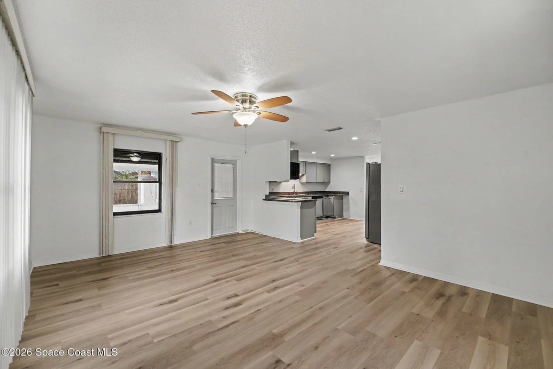Photo of 1430 Windward Drive