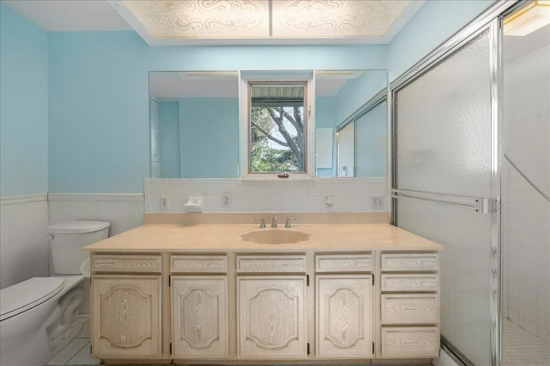Photo of 1748 Bay Shore Drive