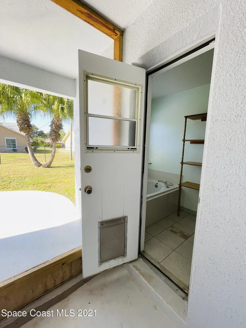 Photo of 652 Seven Gables Circle SE