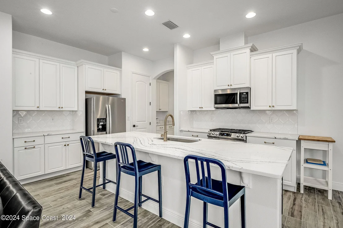 Photo of 8536 Lyside Drive